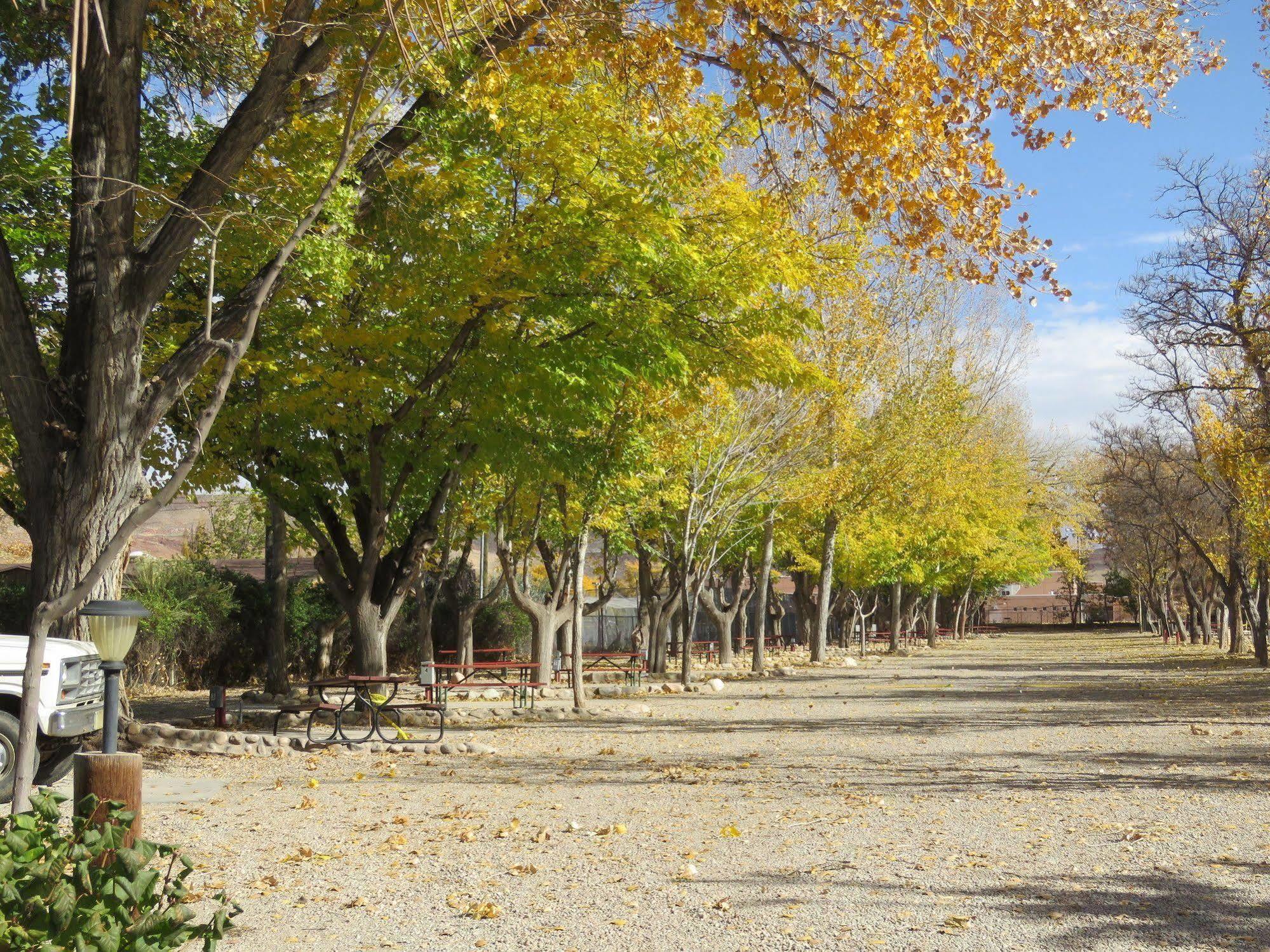 Sun Outdoors Moab Downtown Hotel Luaran gambar