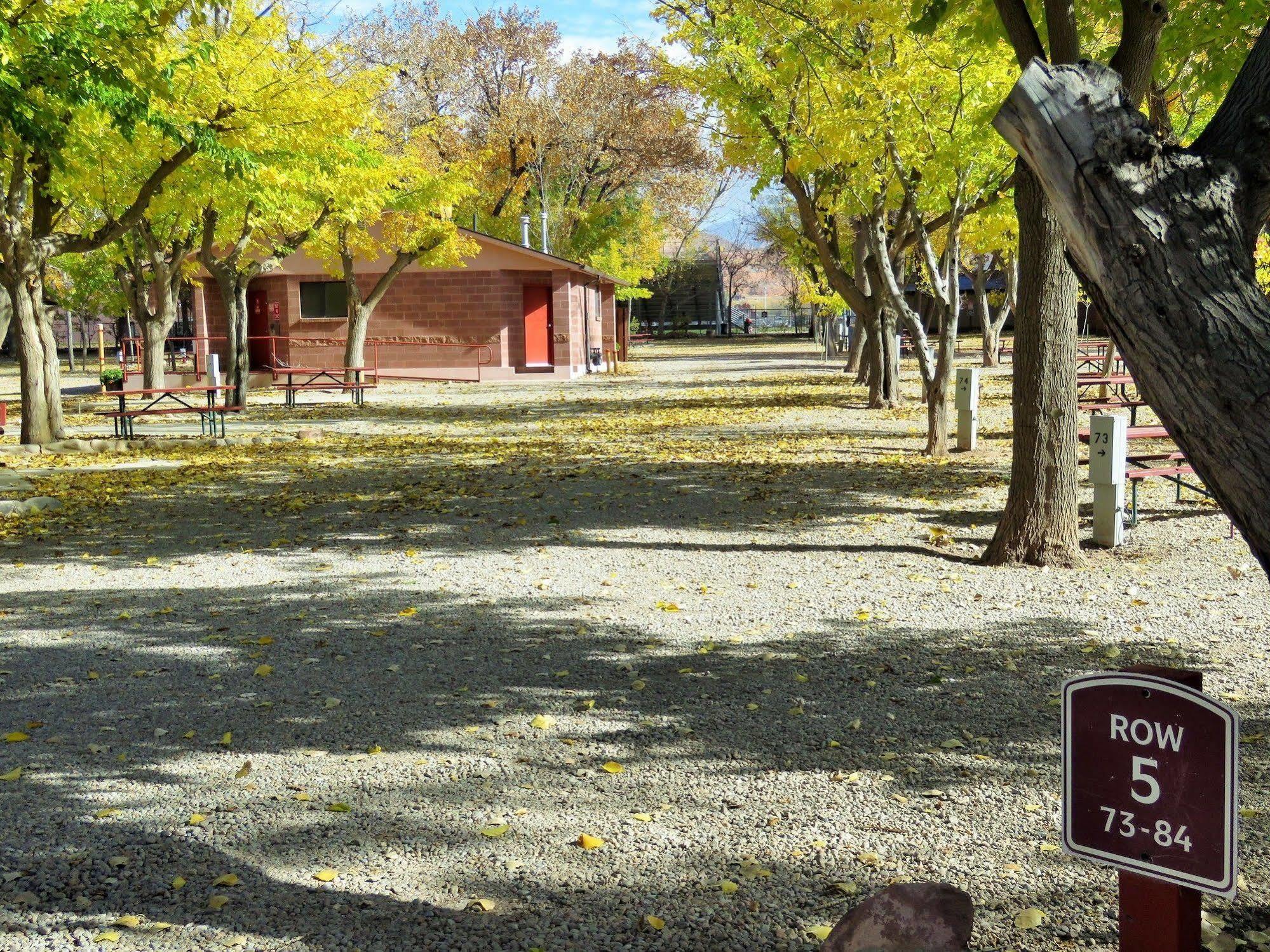 Sun Outdoors Moab Downtown Hotel Luaran gambar