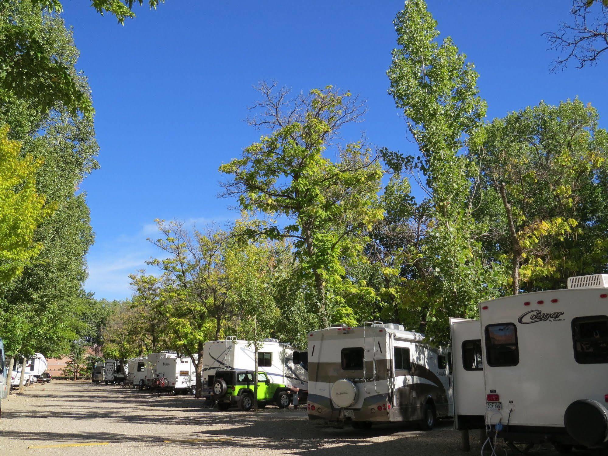 Sun Outdoors Moab Downtown Hotel Luaran gambar