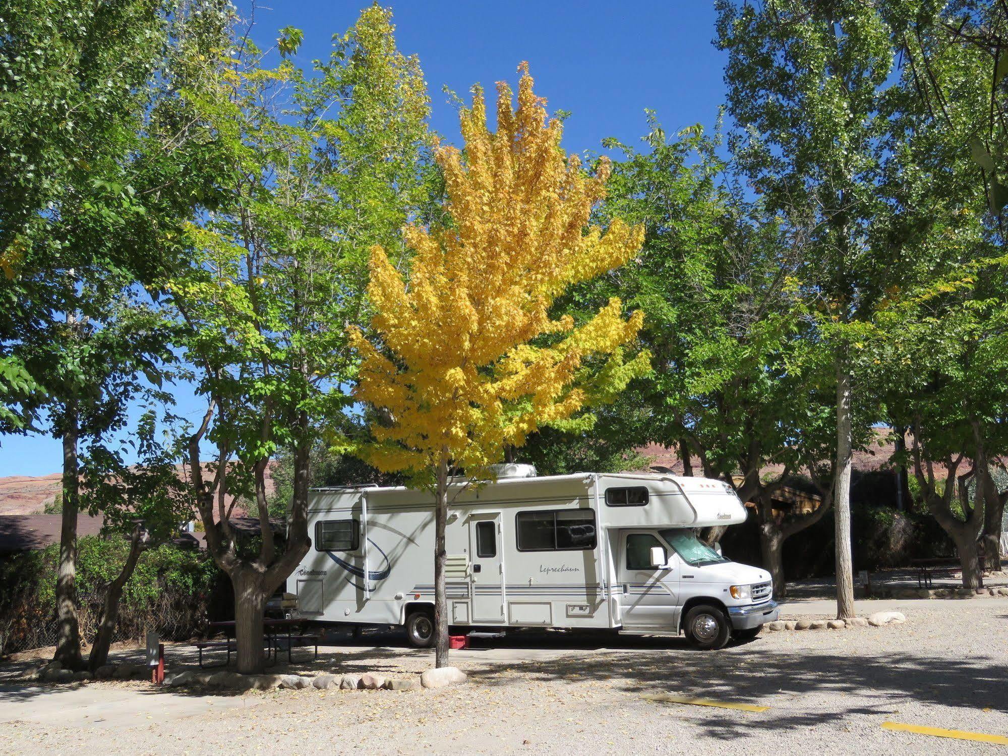 Sun Outdoors Moab Downtown Hotel Luaran gambar