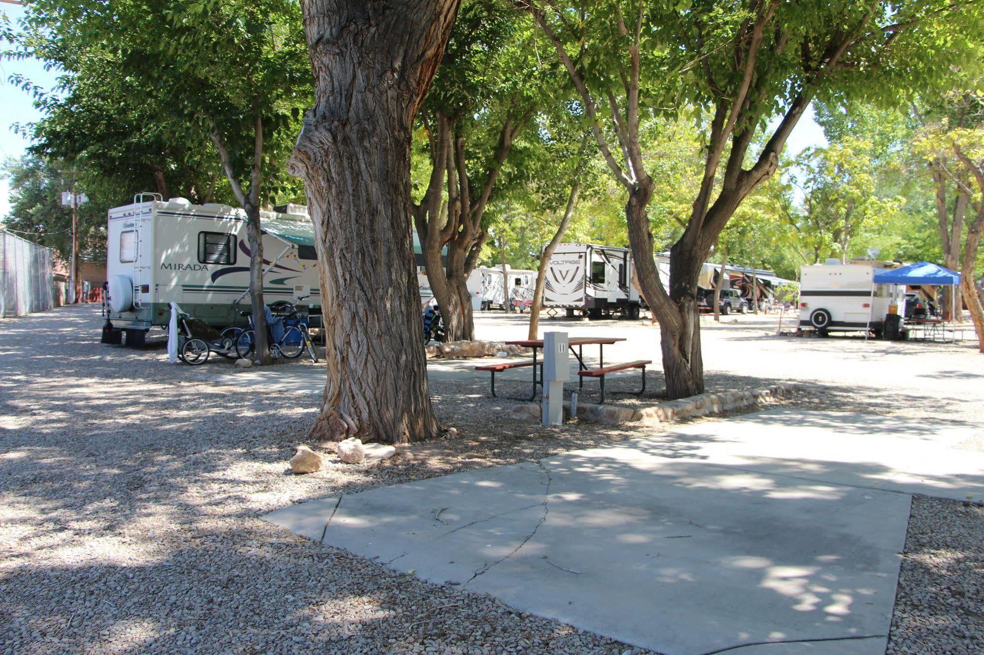 Sun Outdoors Moab Downtown Hotel Luaran gambar