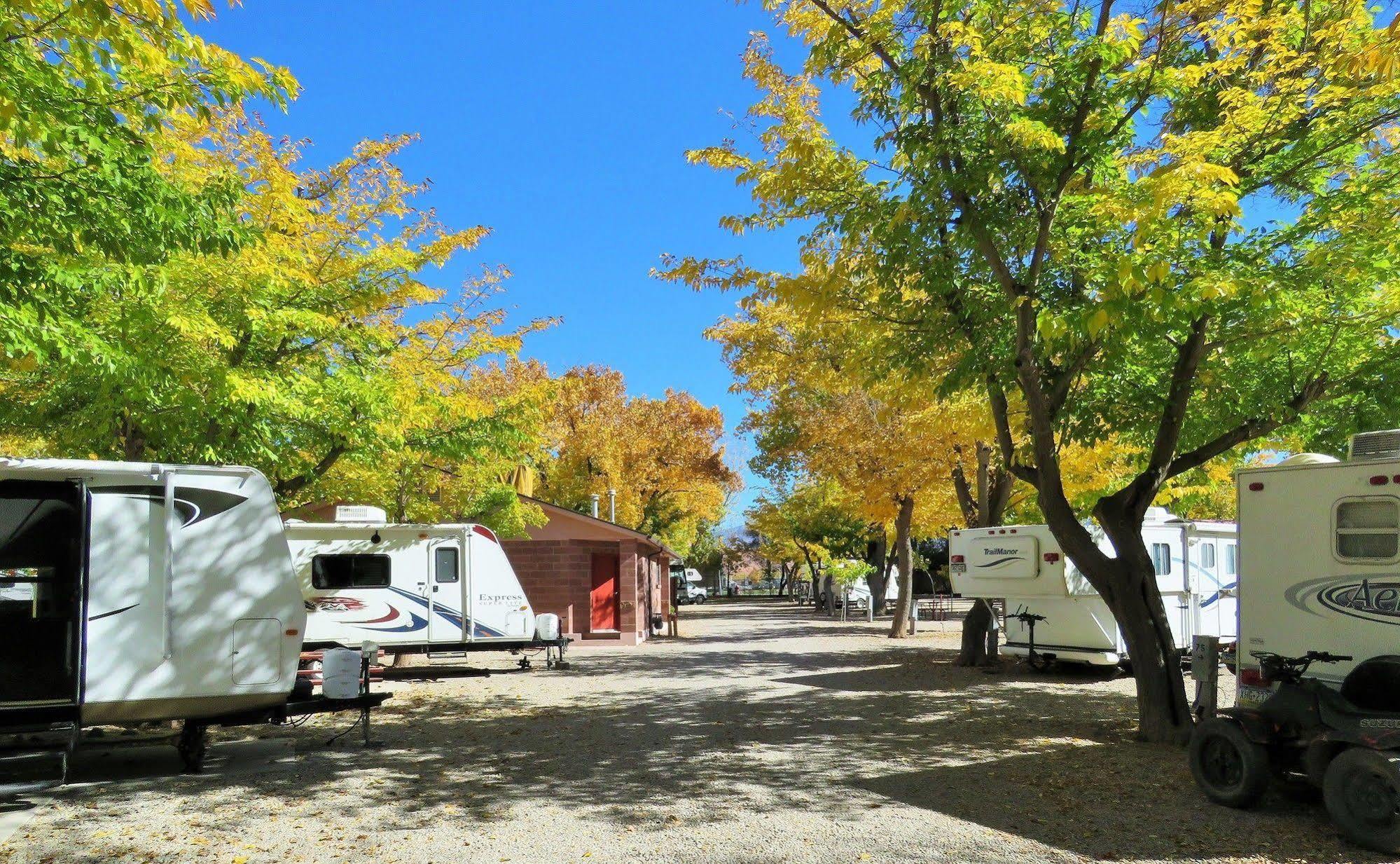 Sun Outdoors Moab Downtown Hotel Luaran gambar