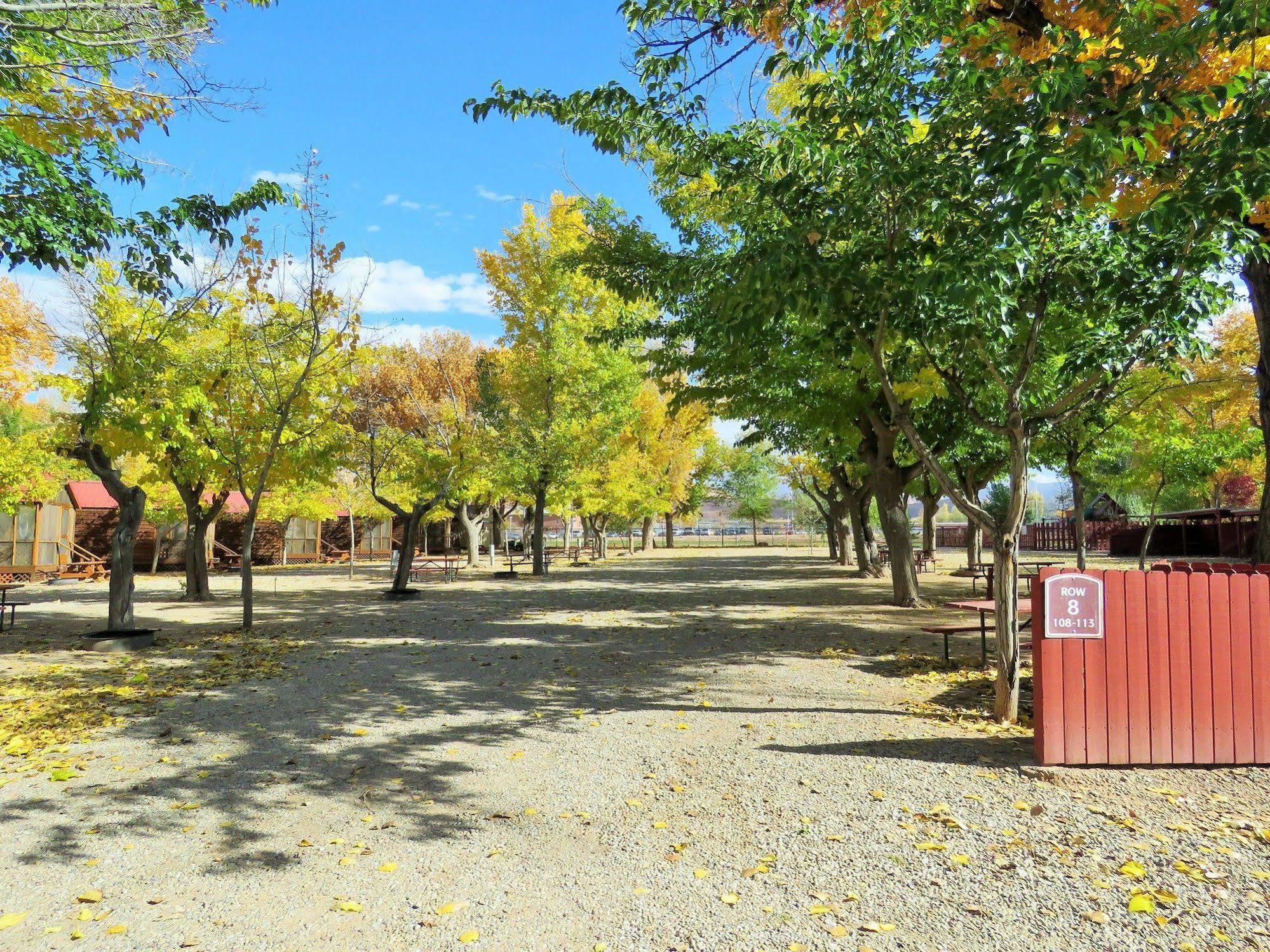 Sun Outdoors Moab Downtown Hotel Luaran gambar